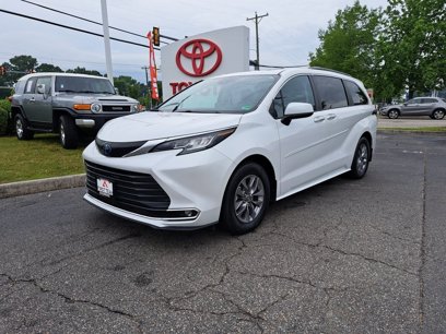 Used 2023 Toyota Sienna XLE