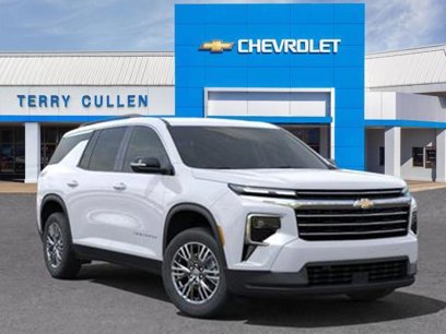 New 2025 Chevrolet Traverse LT w/ Driver Confidence Package