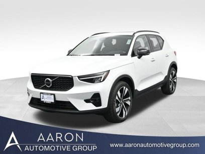 Used 2023 Volvo XC40 B5 Ultimate w/ Protection Package Premier