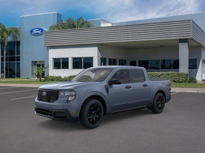 New 2025 Ford Maverick XLT w/ Black Appearance Package