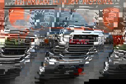 Used 2017 GMC Sierra 1500 SLE w/ SLE Preferred Package