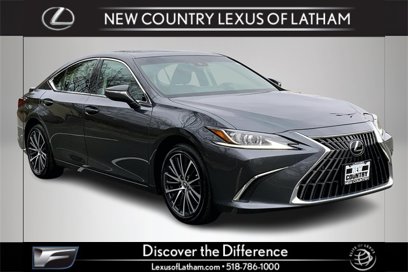 Certified 2022 Lexus ES 250 w/ Premium Package
