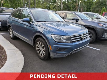 Used 2018 Volkswagen Tiguan SE w/ Panoramic Sunroof Package