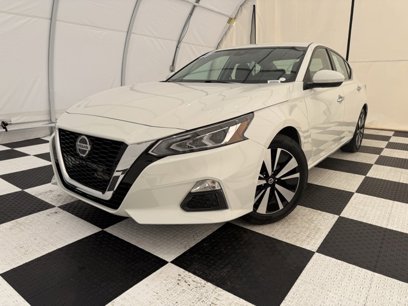 Used 2021 Nissan Altima 2.5 SV