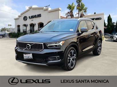 Used 2022 Volvo XC40 T5 Inscription w/ Climate Package