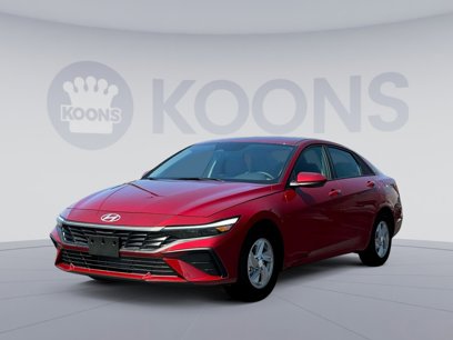 New 2025 Hyundai Elantra SE