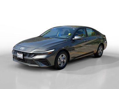 Certified 2025 Hyundai Elantra SE w/ Cargo Package