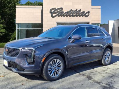 New 2025 Cadillac XT4 Premium Luxury w/ Cold Weather Package