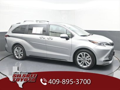 Certified 2022 Toyota Sienna Platinum