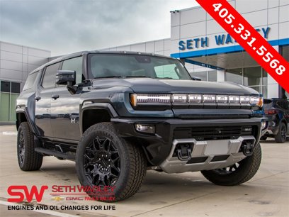 New 2025 GMC Hummer EV 2X w/ LPO, Cargo Utility Package