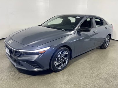 New 2025 Hyundai Elantra SEL w/ Cargo Package
