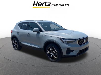 Used 2024 Volvo XC40 B5 Core