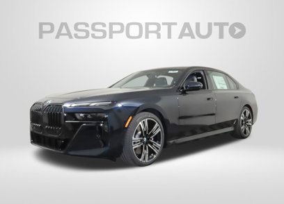 New 2025 BMW 760i xDrive w/ Luxury Rear Seating Package