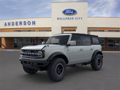 New 2024 Ford Bronco Outer Banks w/ Sasquatch Package