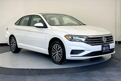 Certified 2021 Volkswagen Jetta SE w/ SE Cold Weather Package