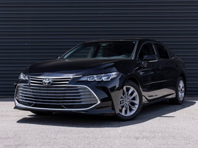 Used 2019 Toyota Avalon XLE w/ Moonroof Package