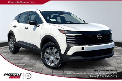 New 2025 Nissan Kicks S