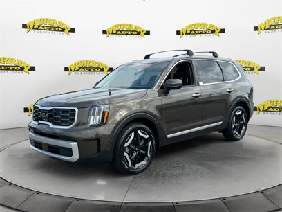 Used 2023 Kia Telluride S w/ S Sunroof Package