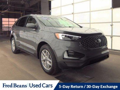Used 2024 Ford Edge SEL w/ Class II Trailer Tow Package