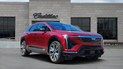 New 2025 Cadillac Optiq Luxury 2