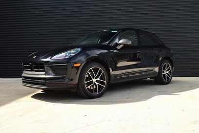Certified 2025 Porsche Macan Turbo