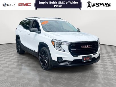Used 2024 GMC Terrain SLE w/ Driver Convenience Package