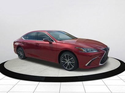 New 2025 Lexus ES 350 w/ Premium Package