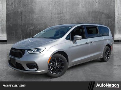 Used 2021 Chrysler Pacifica Touring-L w/ Premium & Safety Sphere Group