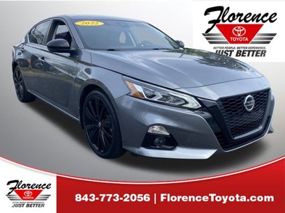 Used 2022 Nissan Altima 2.5 SR w/ Midnight Edition Package