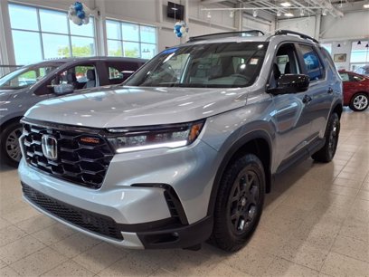Certified 2025 Honda Pilot TrailSport
