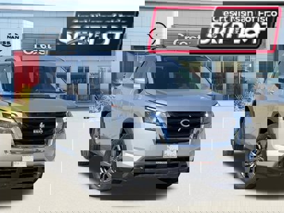 Certified 2024 Nissan Pathfinder SV