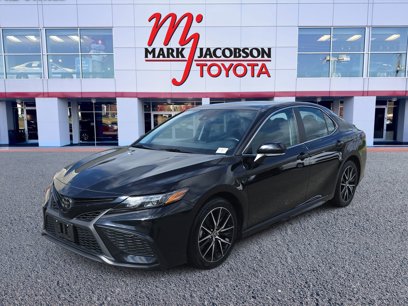 Used 2023 Toyota Camry SE