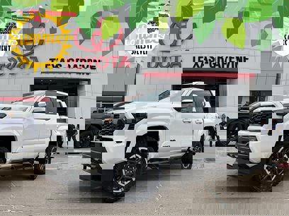New 2025 Toyota Tacoma TRD Sport