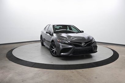 Used 2023 Toyota Camry SE