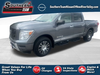 Used 2021 Nissan Titan SV w/ SV Convenience Package