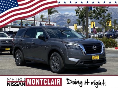 New 2025 Nissan Pathfinder S