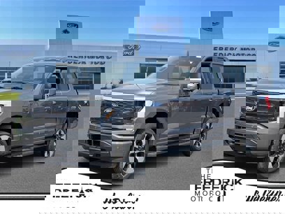 New 2025 Ford F150 Lightning Platinum
