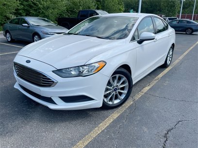 Used 2017 Ford Fusion SE w/ Fusion SE Technology Package