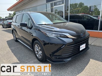 Used 2022 Toyota Sienna LE