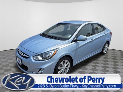Used 2012 Hyundai Accent GLS w/ Premium Pkg 3