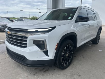 New 2025 Chevrolet Traverse LT w/ Enhanced Driving Package