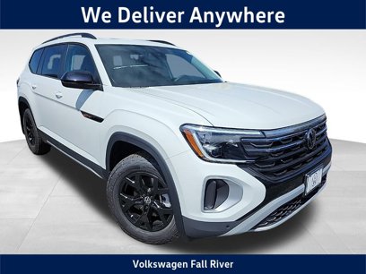 New 2025 Volkswagen Atlas Peak Edition SE