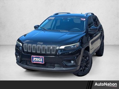 Used 2019 Jeep Cherokee Latitude w/ Popular Appearance Group