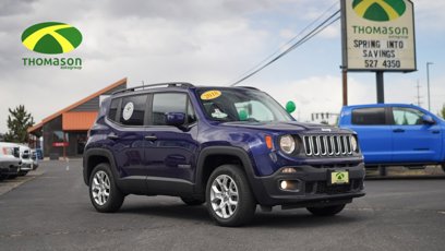Used 2018 Jeep Renegade Latitude w/ UConnect 8.4 Nav Group