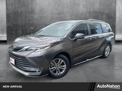 Certified 2023 Toyota Sienna Platinum