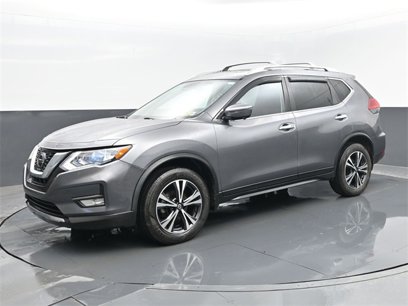 Used 2020 Nissan Rogue SV w/ Sun & Sound Touring Package