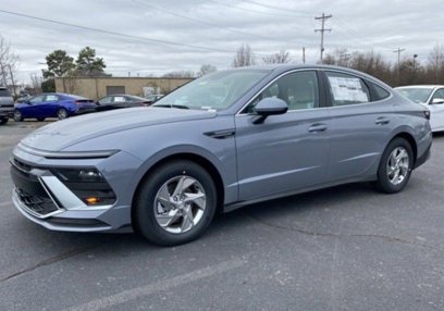 New 2025 Hyundai Sonata SE