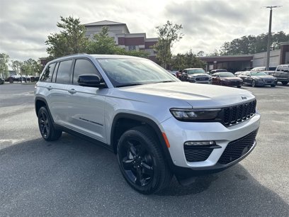 New 2025 Jeep Grand Cherokee Limited w/ Luxury Tech Group II