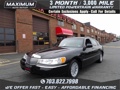 Used 2002 Lincoln Town Car Signature
