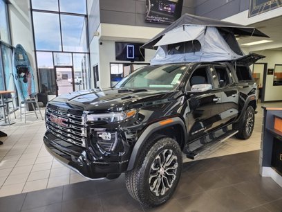 New 2025 GMC Canyon Denali